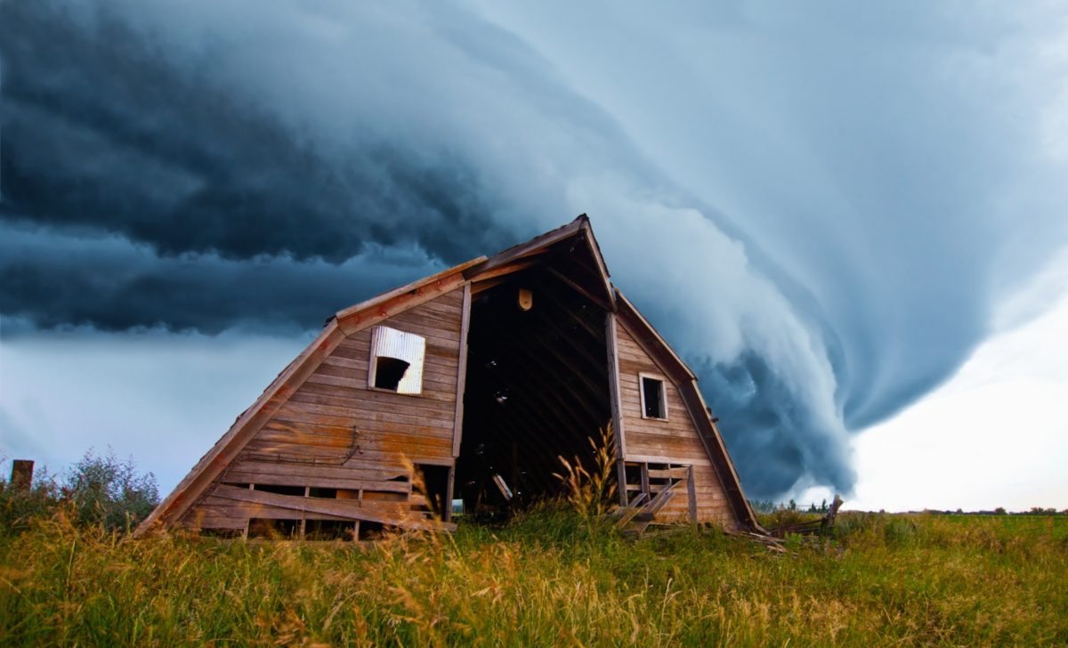 Where to Begin With Repairing a Tornado Damaged Rooffeatured image