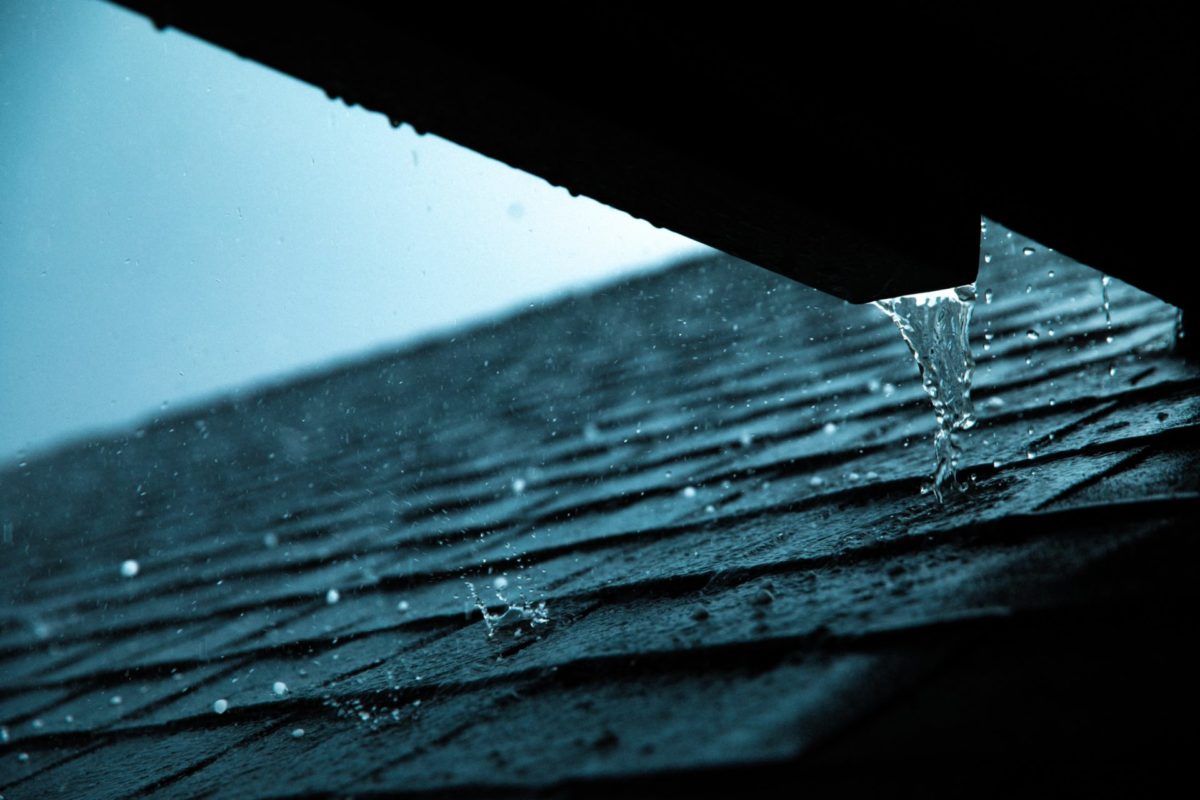 Understanding Weather Impacts on Your Rooffeatured image